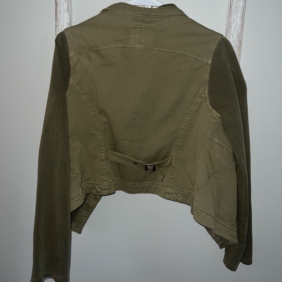 Jacket - Picture 2 of 5